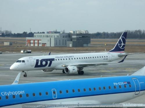 P1650369