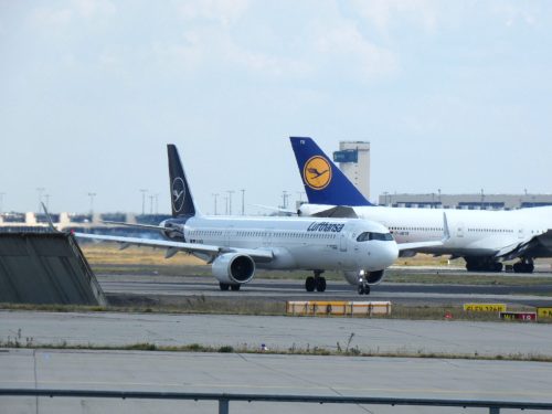 P1700892